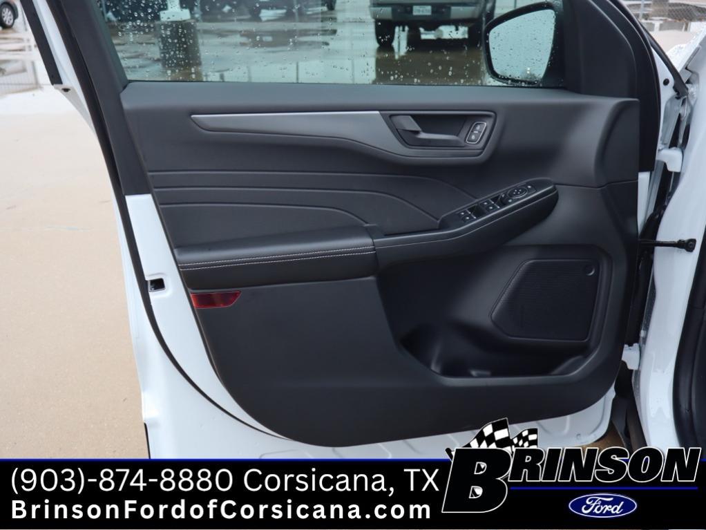 new 2026 Ford Escape car, priced at $25,969