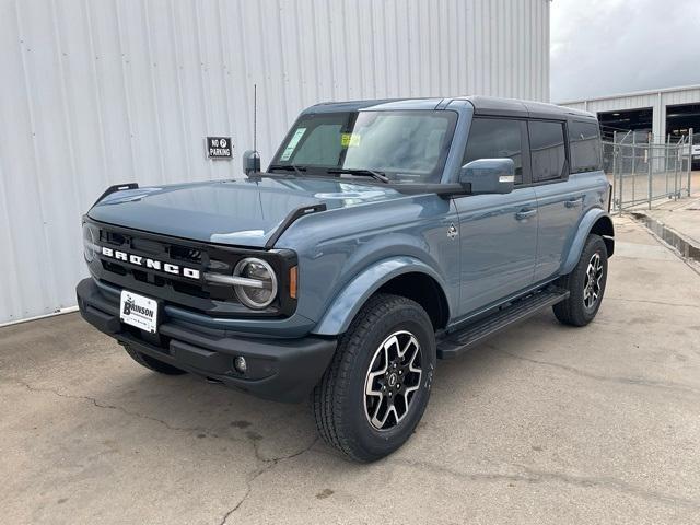 new 2024 Ford Bronco car, priced at $50,027