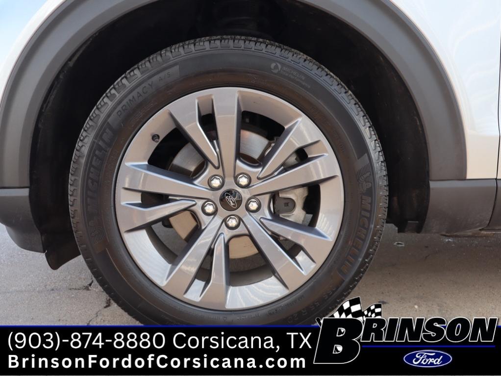 used 2024 Ford Explorer car, priced at $30,990