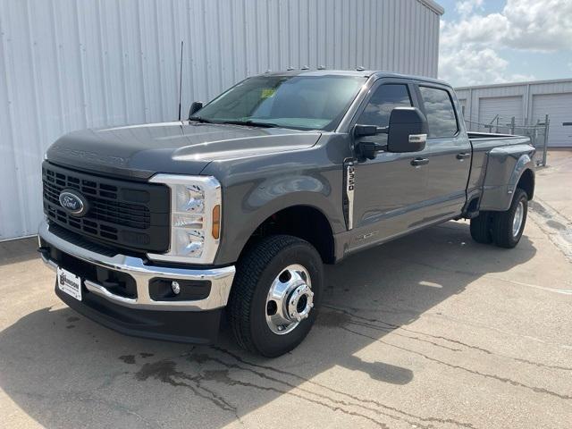 new 2025 Ford F-350 car, priced at $63,969