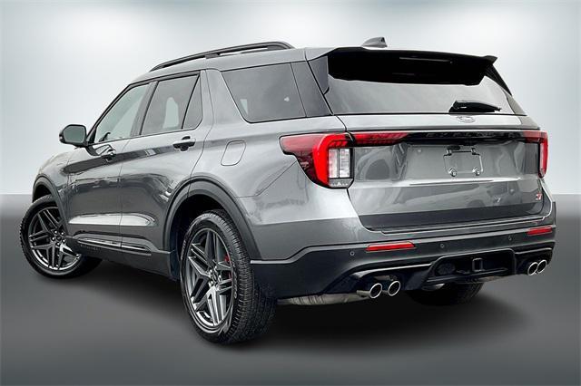 used 2025 Ford Explorer car, priced at $53,999