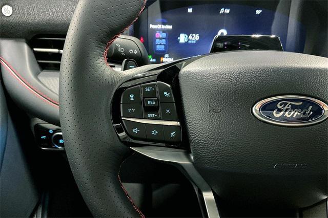 used 2025 Ford Explorer car, priced at $53,999