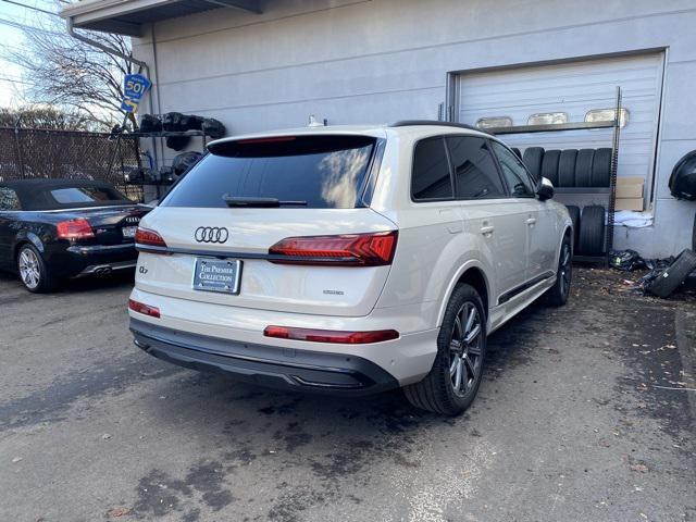 used 2024 Audi Q7 car, priced at $54,299