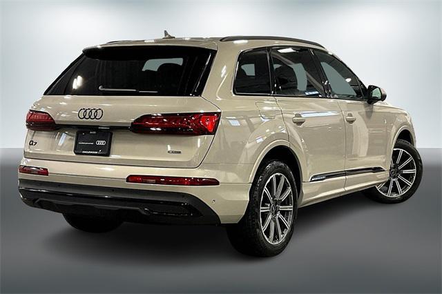 used 2024 Audi Q7 car, priced at $53,999