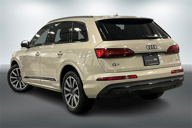 used 2024 Audi Q7 car, priced at $53,999