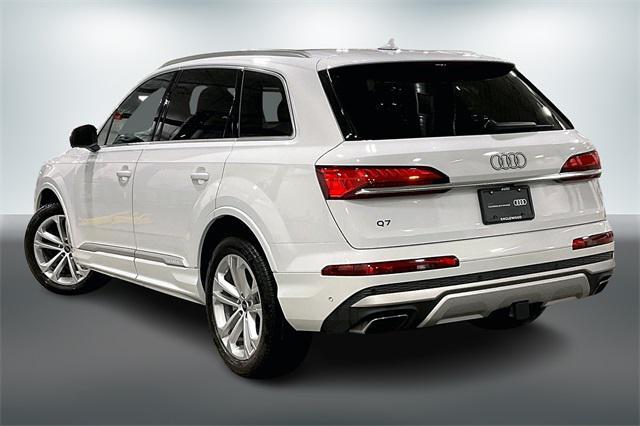 used 2025 Audi Q7 car, priced at $64,995