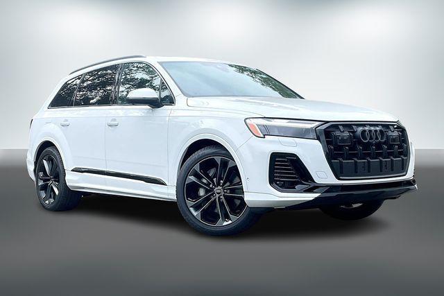 new 2025 Audi Q7 car, priced at $77,805