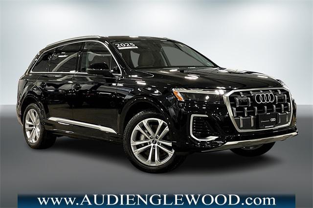 used 2025 Audi Q7 car, priced at $61,399