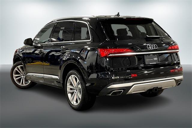 used 2025 Audi Q7 car, priced at $61,399