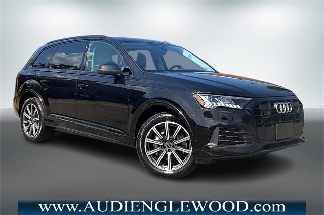 used 2024 Audi Q7 car, priced at $59,299