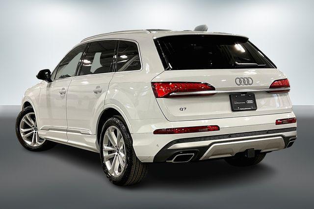 used 2025 Audi Q7 car, priced at $68,500