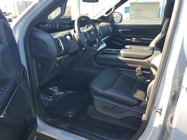 new 2025 Ford Expedition car, priced at $81,106