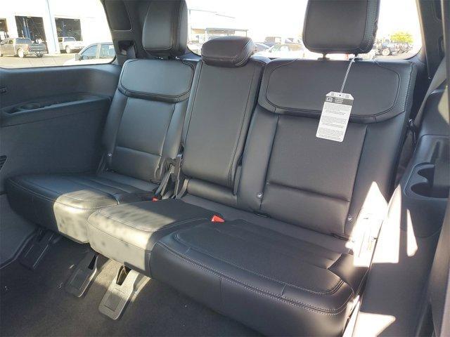 new 2025 Ford Expedition car, priced at $81,106