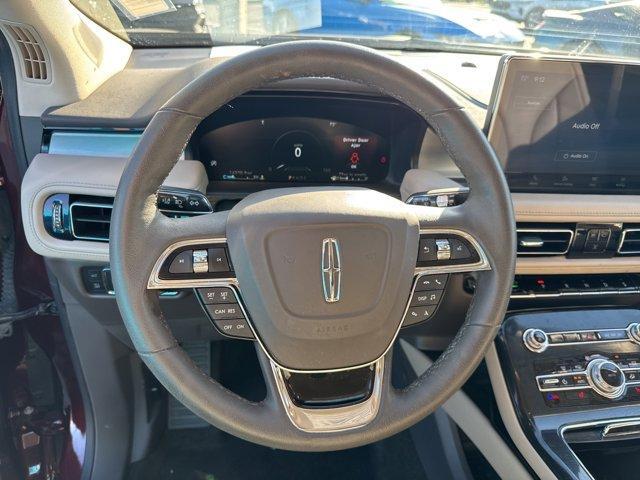 used 2022 Lincoln Nautilus car, priced at $31,800