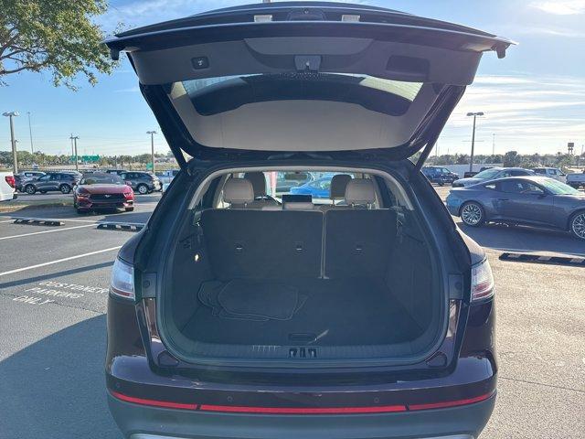 used 2022 Lincoln Nautilus car, priced at $31,800