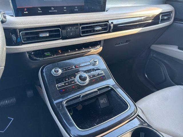 used 2022 Lincoln Nautilus car, priced at $31,800