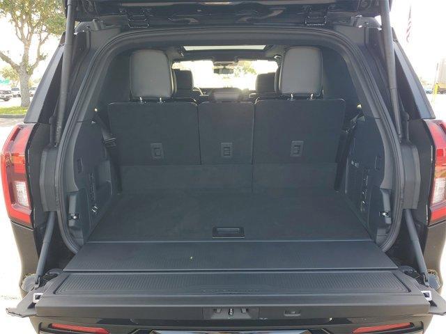 new 2025 Ford Expedition car, priced at $80,275