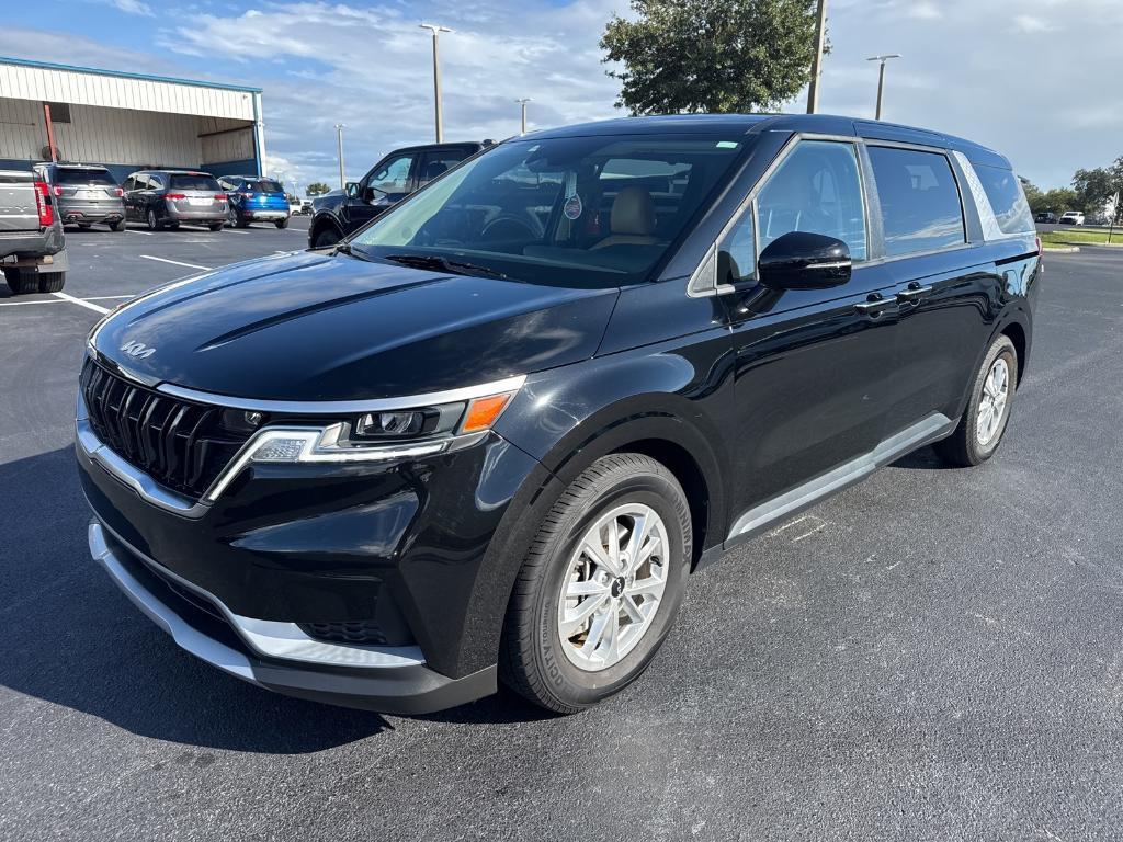 used 2024 Kia Carnival car, priced at $31,800