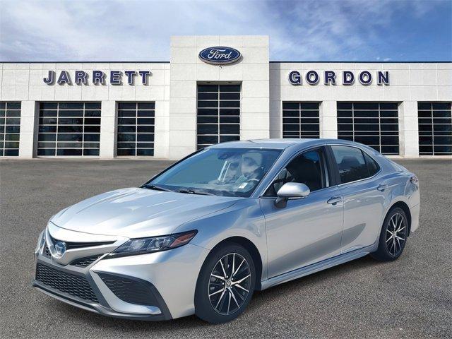 used 2022 Toyota Camry Hybrid car, priced at $28,800