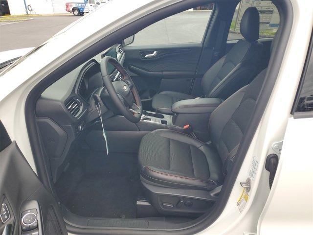 new 2025 Ford Escape car, priced at $31,015