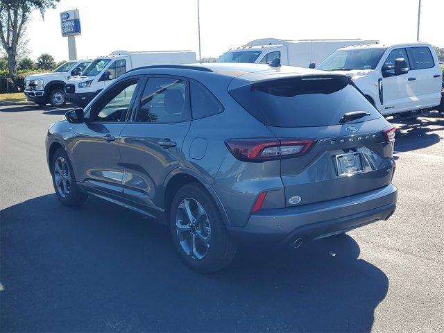 used 2024 Ford Escape car, priced at $25,999