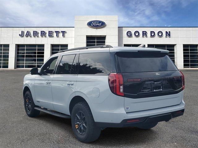 new 2025 Ford Expedition car, priced at $79,704