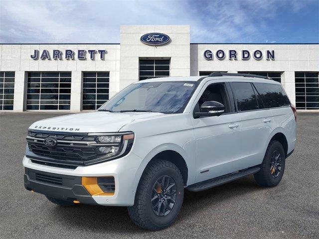 new 2025 Ford Expedition car, priced at $79,704