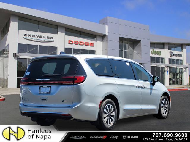 new 2023 Chrysler Pacifica Hybrid car, priced at $50,600