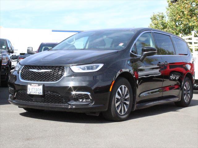 used 2023 Chrysler Pacifica Hybrid car, priced at $35,000