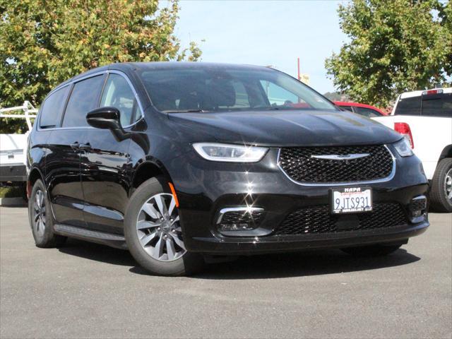 used 2023 Chrysler Pacifica Hybrid car, priced at $35,000