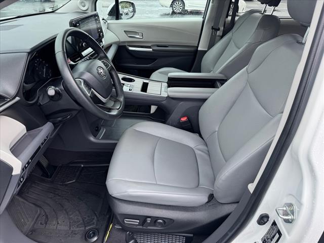 used 2023 Toyota Sienna car, priced at $46,987