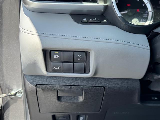 used 2023 Toyota Highlander car, priced at $37,994