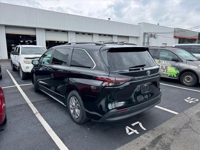 used 2023 Toyota Sienna car, priced at $48,900