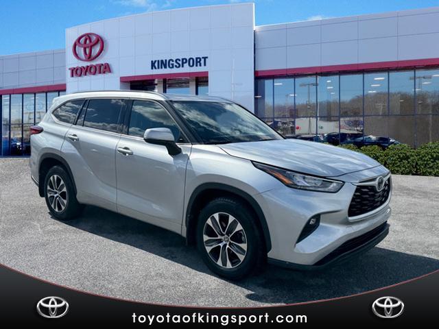 used 2020 Toyota Highlander car, priced at $31,890