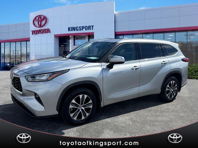 used 2020 Toyota Highlander car, priced at $31,890