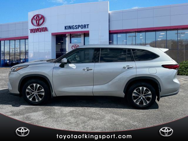 used 2020 Toyota Highlander car, priced at $31,890