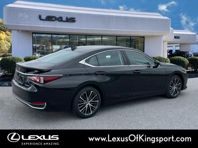 used 2024 Lexus ES 300h car, priced at $46,790