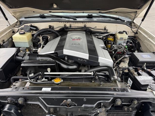 used 2004 Lexus LX 470 car, priced at $15,300