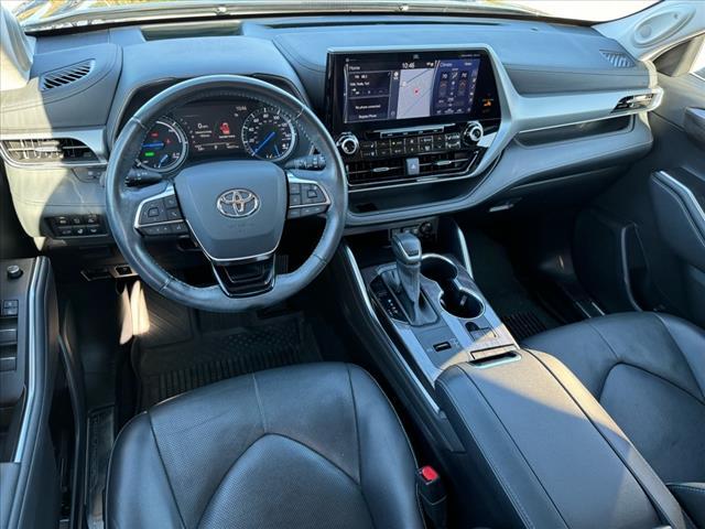 used 2021 Toyota Highlander Hybrid car, priced at $34,895