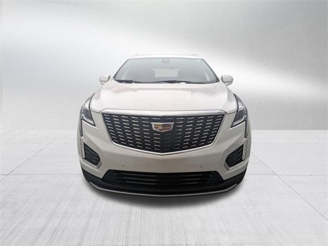 new 2025 Cadillac XT5 car, priced at $56,909