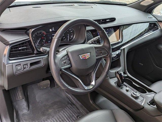 used 2024 Cadillac XT6 car, priced at $44,995