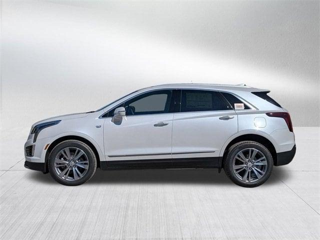 new 2025 Cadillac XT5 car, priced at $56,039