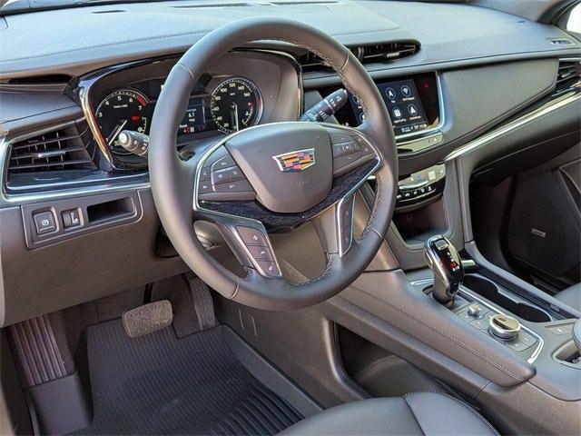 new 2025 Cadillac XT5 car, priced at $56,039
