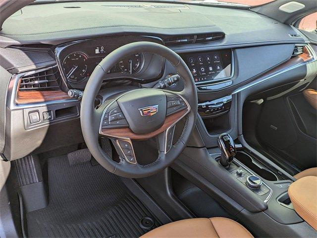 new 2025 Cadillac XT5 car, priced at $55,439