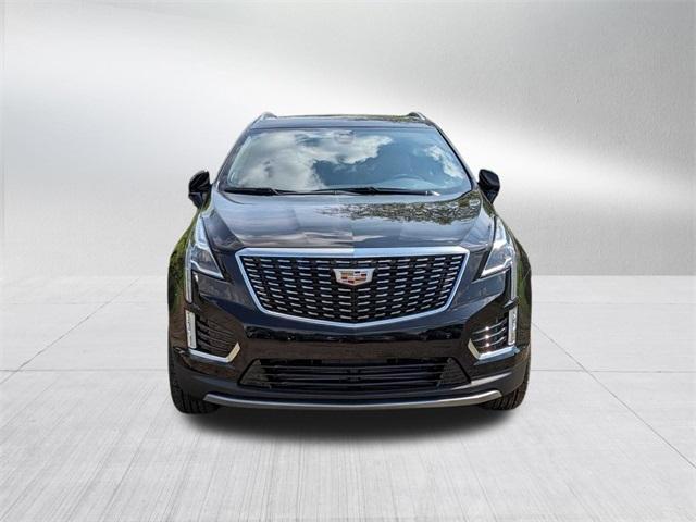 new 2025 Cadillac XT5 car, priced at $55,010