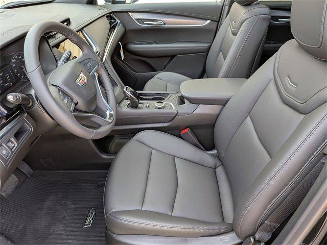 new 2025 Cadillac XT6 car, priced at $54,164
