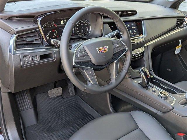 new 2025 Cadillac XT5 car, priced at $55,140