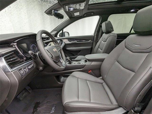 new 2025 Cadillac XT6 car, priced at $64,315