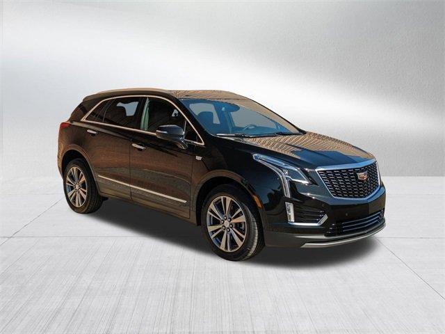 new 2025 Cadillac XT5 car, priced at $55,409