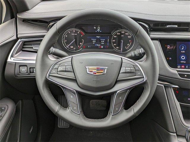 new 2025 Cadillac XT5 car, priced at $49,234